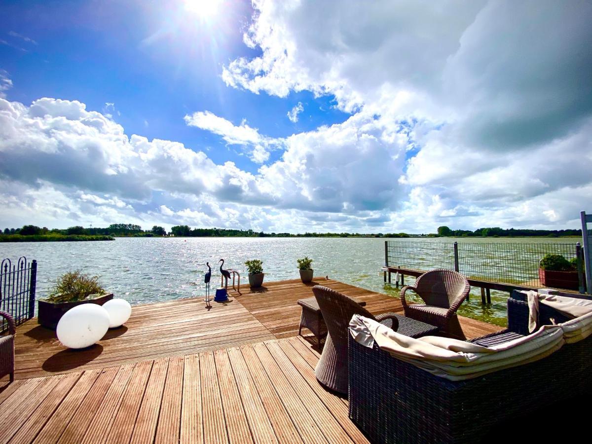 Ferienhaus Mit Wundervollem Seeblick Ferienpark Vislust Ijsselmeer Wervershoof Exterior photo