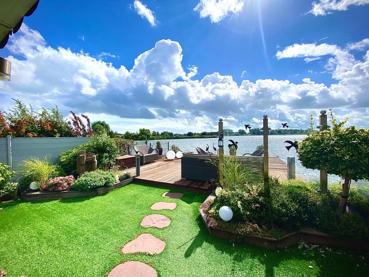 Ferienhaus Mit Wundervollem Seeblick Ferienpark Vislust Ijsselmeer Wervershoof Exterior photo