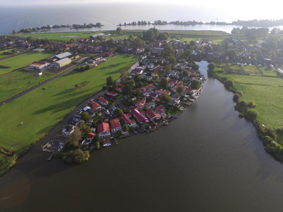 Ferienhaus Mit Wundervollem Seeblick Ferienpark Vislust Ijsselmeer Wervershoof Exterior photo